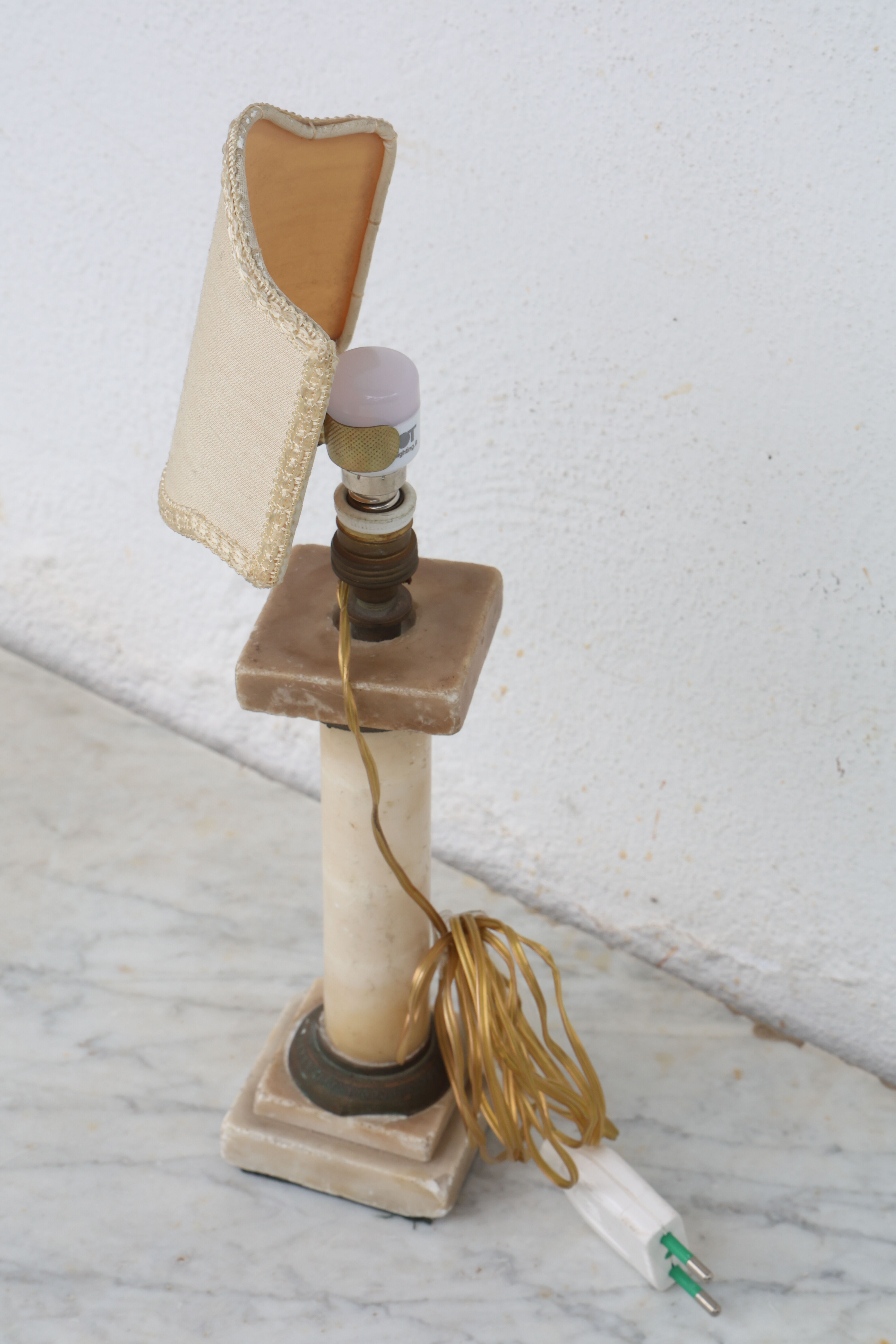 Vintage Art Decò Alabaster Table Lamp