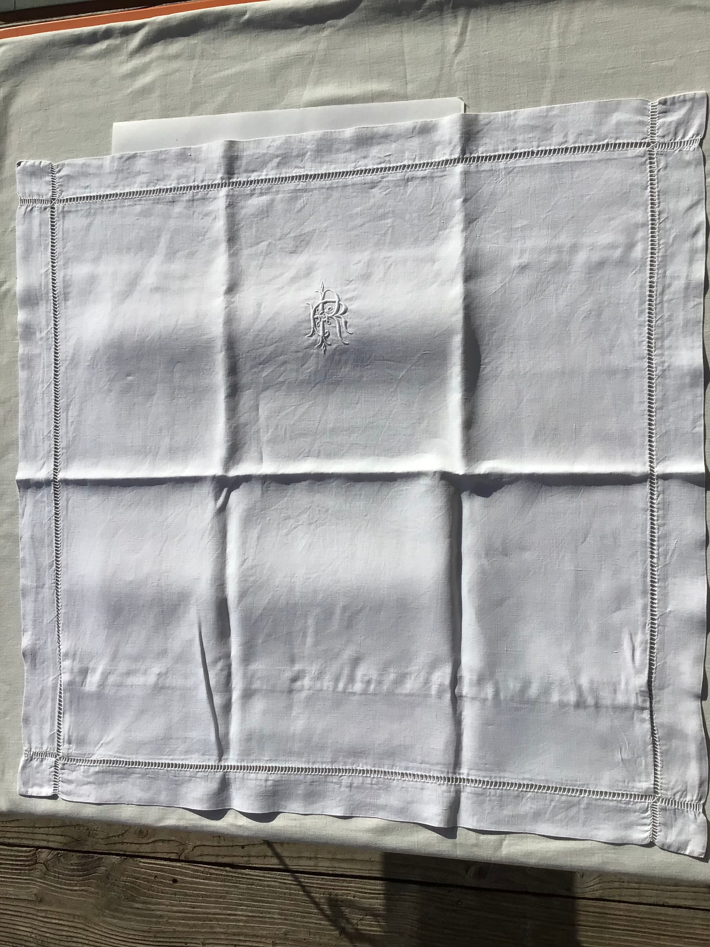 Pillowcase linen embroidered RR interlaced day scale