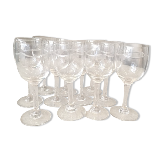 Suite of 11 engraved glass drip glasses from the 1930s 1940s