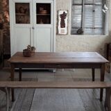 Farm table