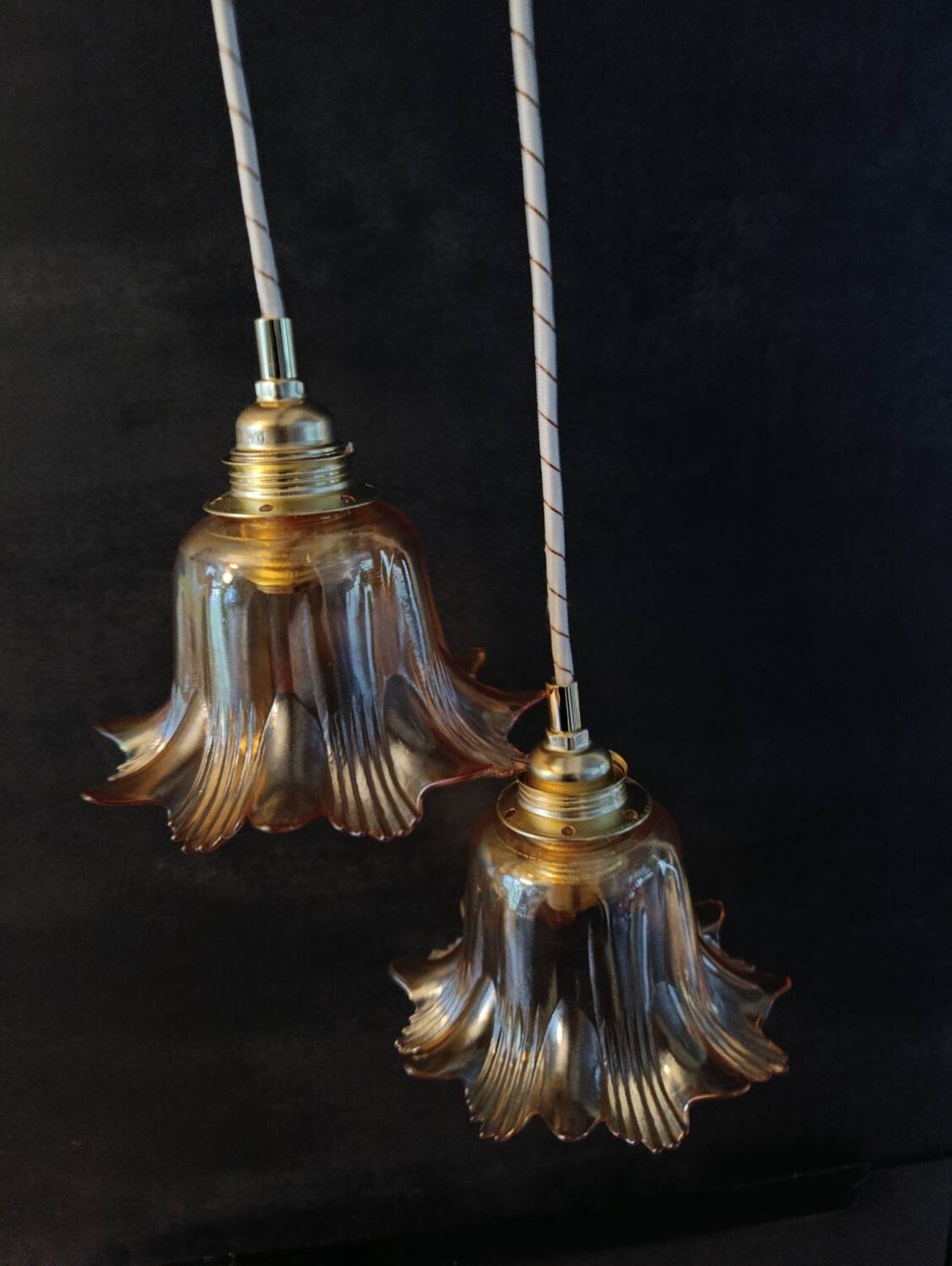 Suspension cascade 2 amber tulip glasses, vintage upcycled