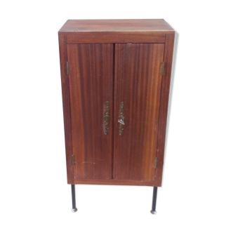 Meuble de rangement en placage d'acajou pieds métal années 70