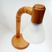 Lampe scandinave articulée en pin