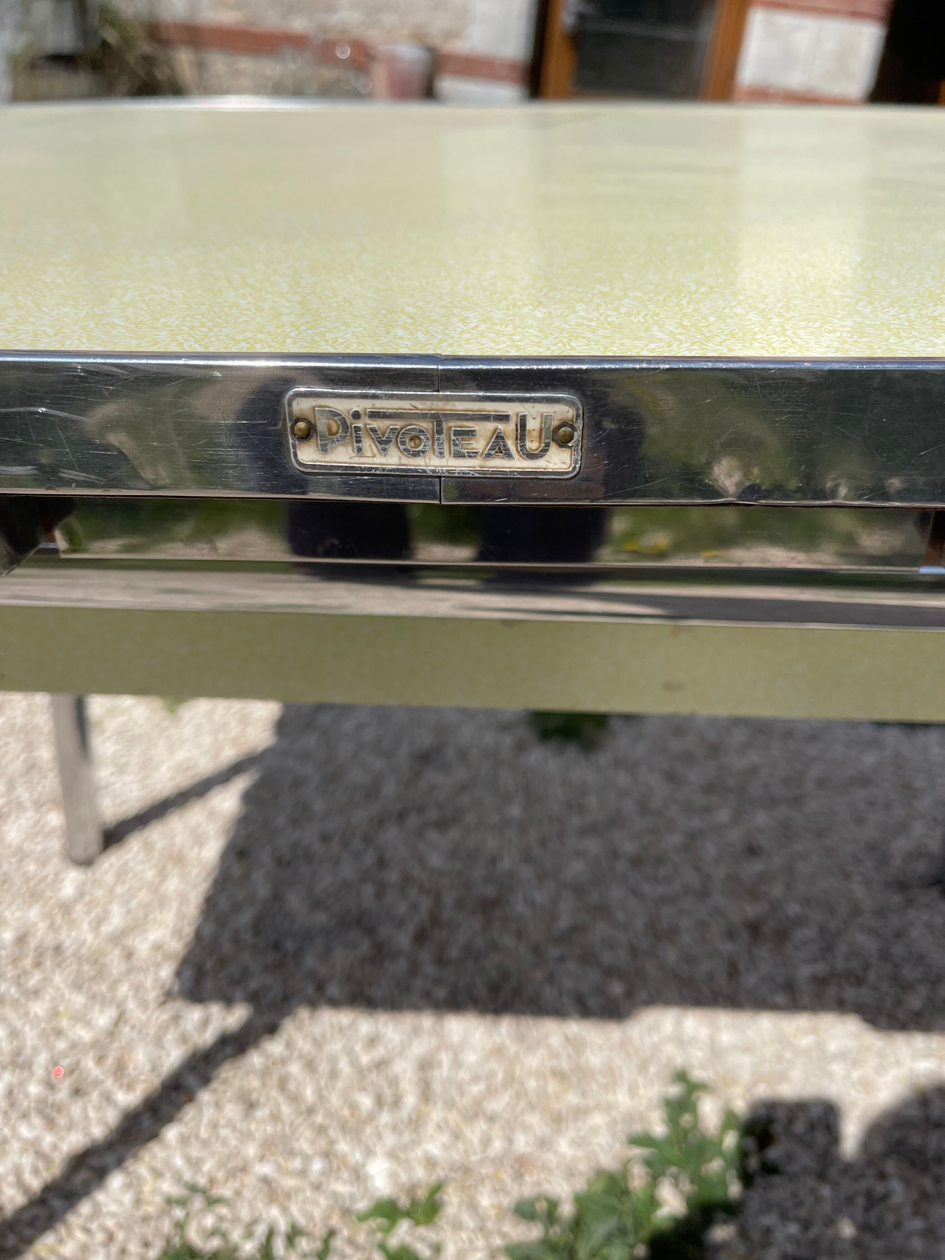 Formica table