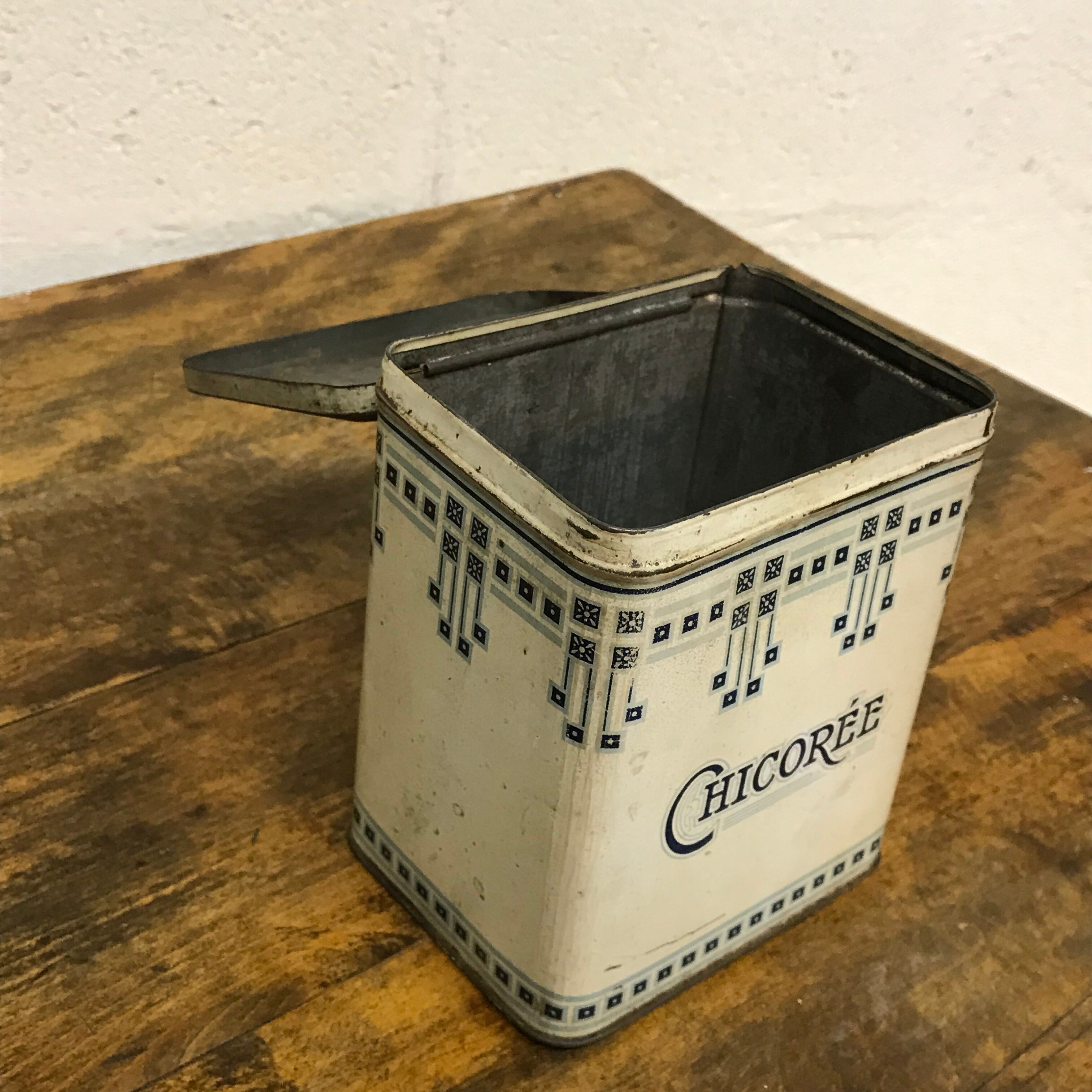 Chicory tin box