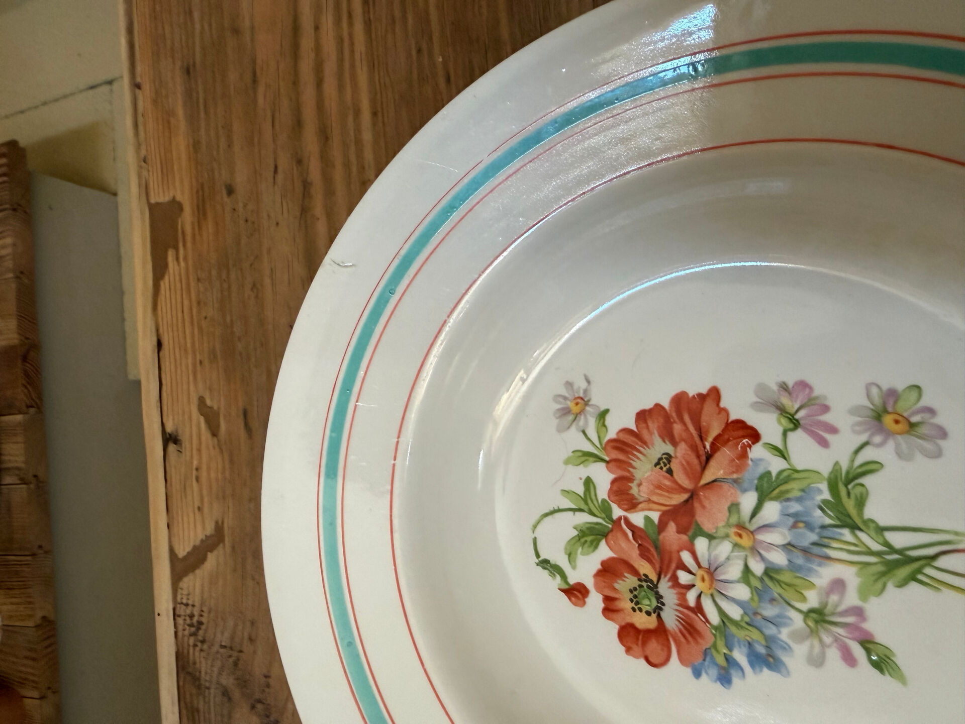 Mismatched deep plates service Saint Clément - Moulin Des Loups