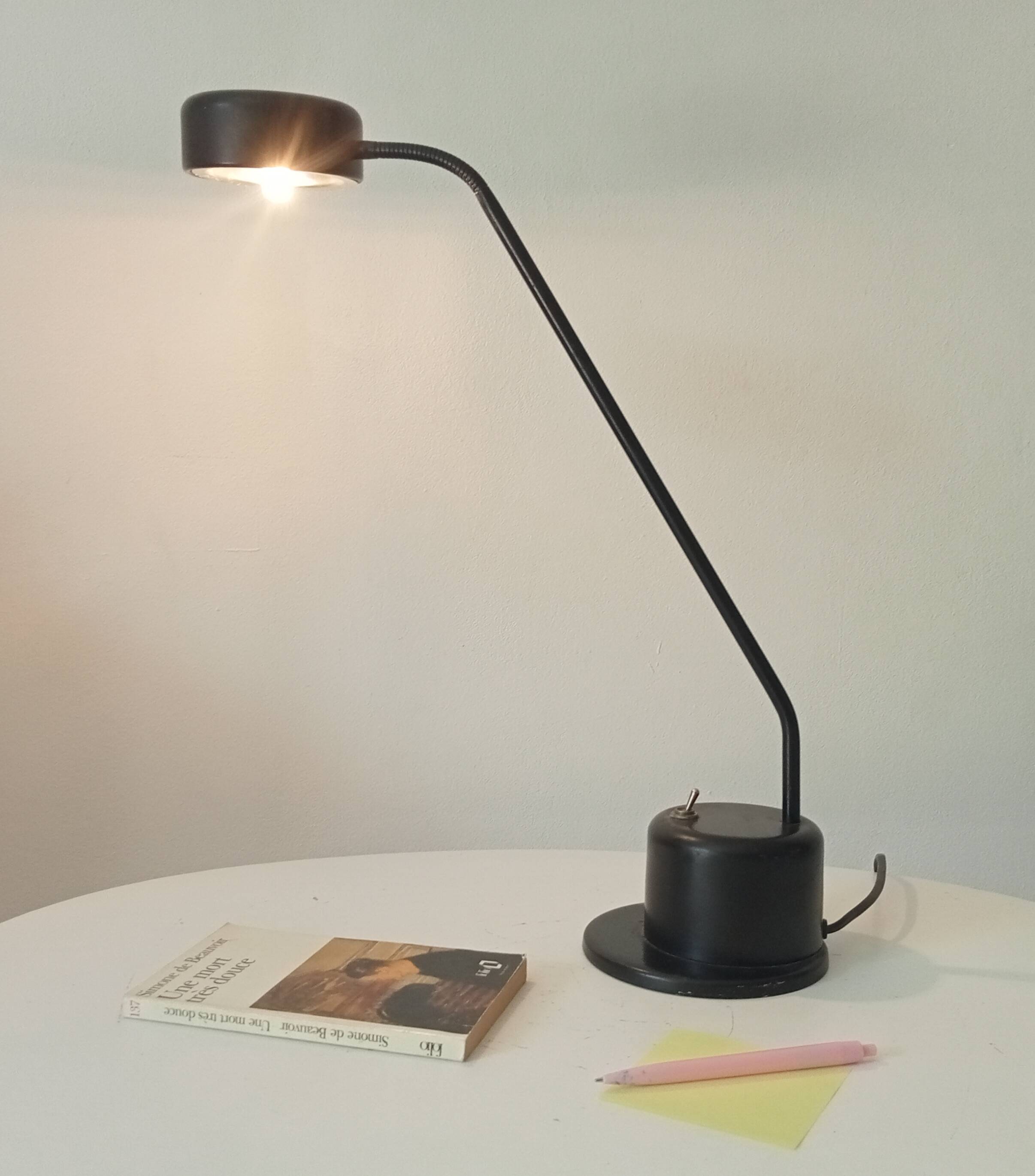 Postmodern minimalist workshop lamp from the 1980s.