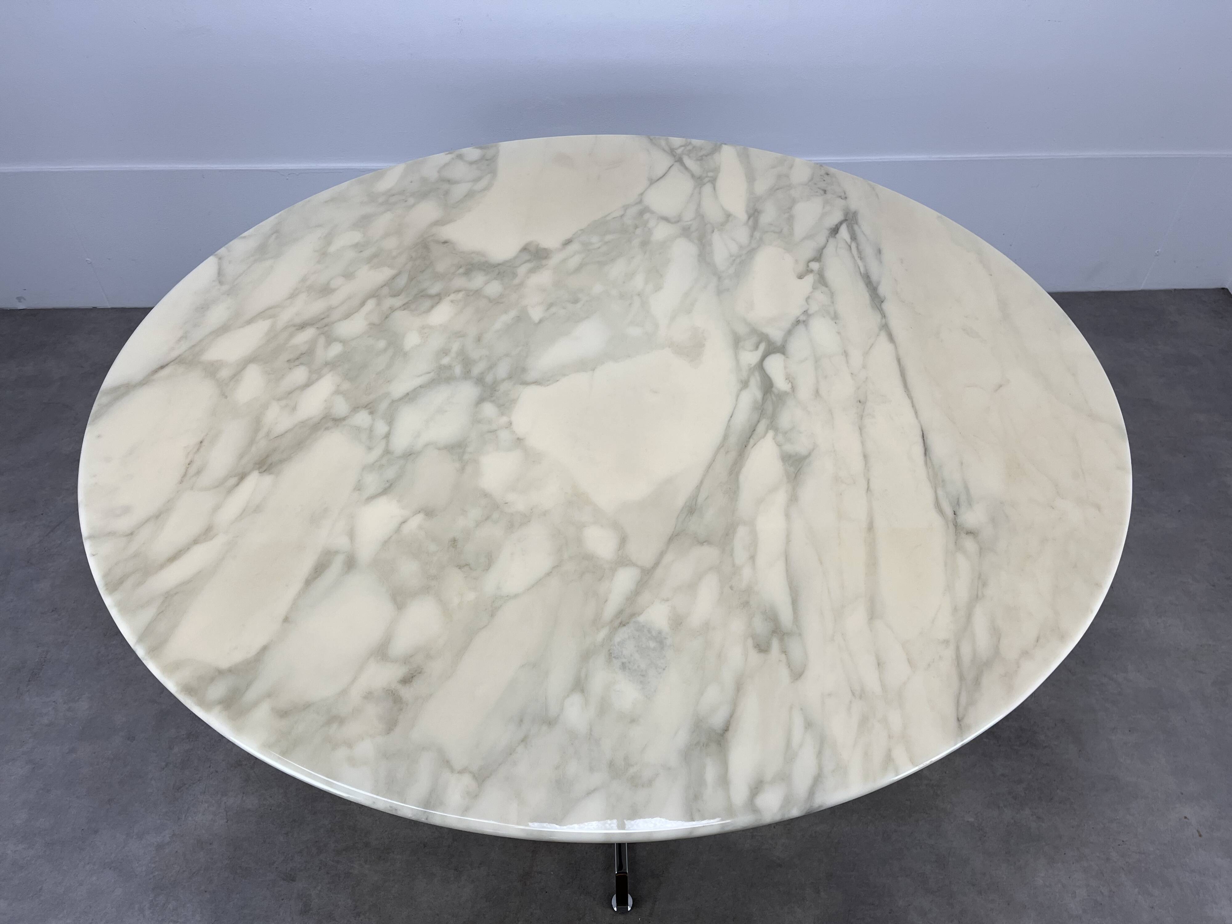 Roche Bobois round marble table for 6 people, 1970s
