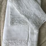 More identical linen drapery adornment Richelieu mother-of-pearl buttons