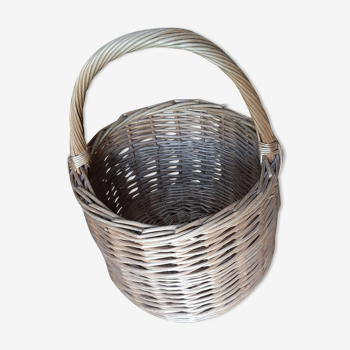 Round wicker basket from the cooperative of Villaines les rochers