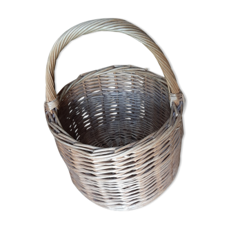 Round wicker basket from the cooperative of Villaines les rochers