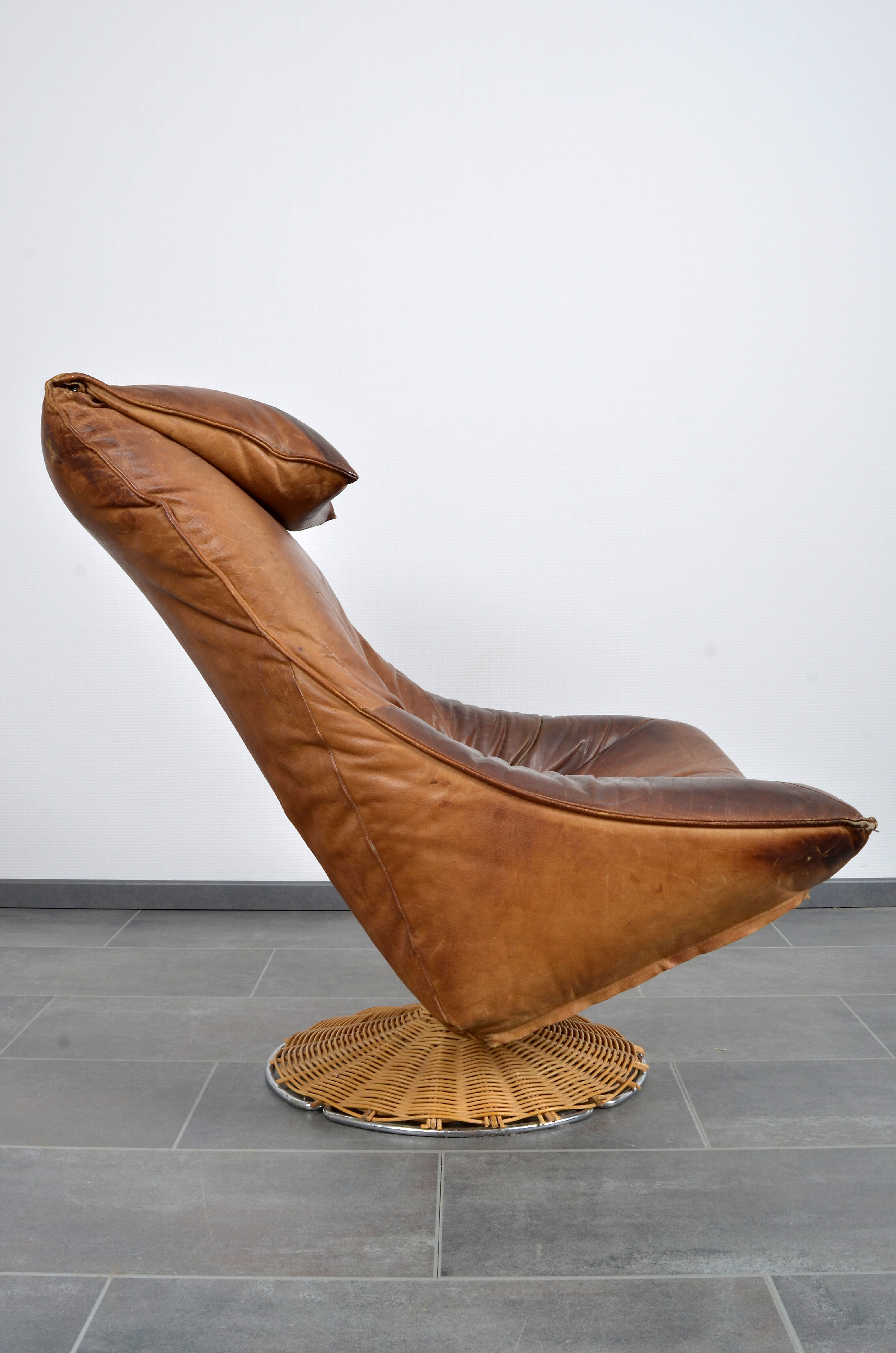 Delantra swivel chair by Gerard van den Berg for Montis