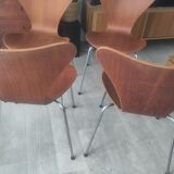 4 "Ant" chairs by Fritz Hansen, number 0164, refurbished.