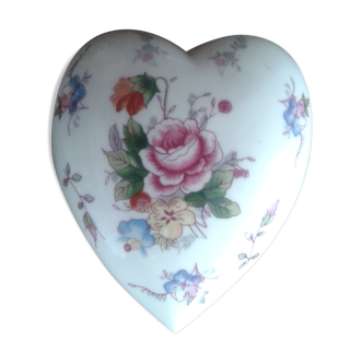 Bonbonnière porcelaine, forme coeur à decors de fleurs