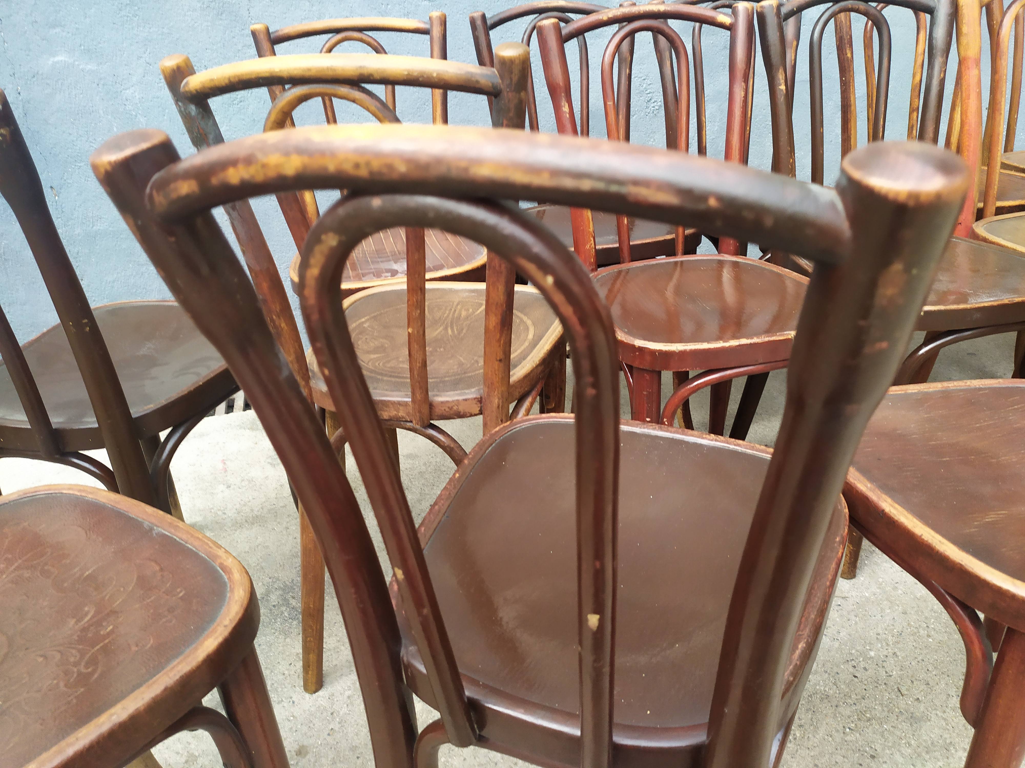 Lot de 16 chaises bistrot