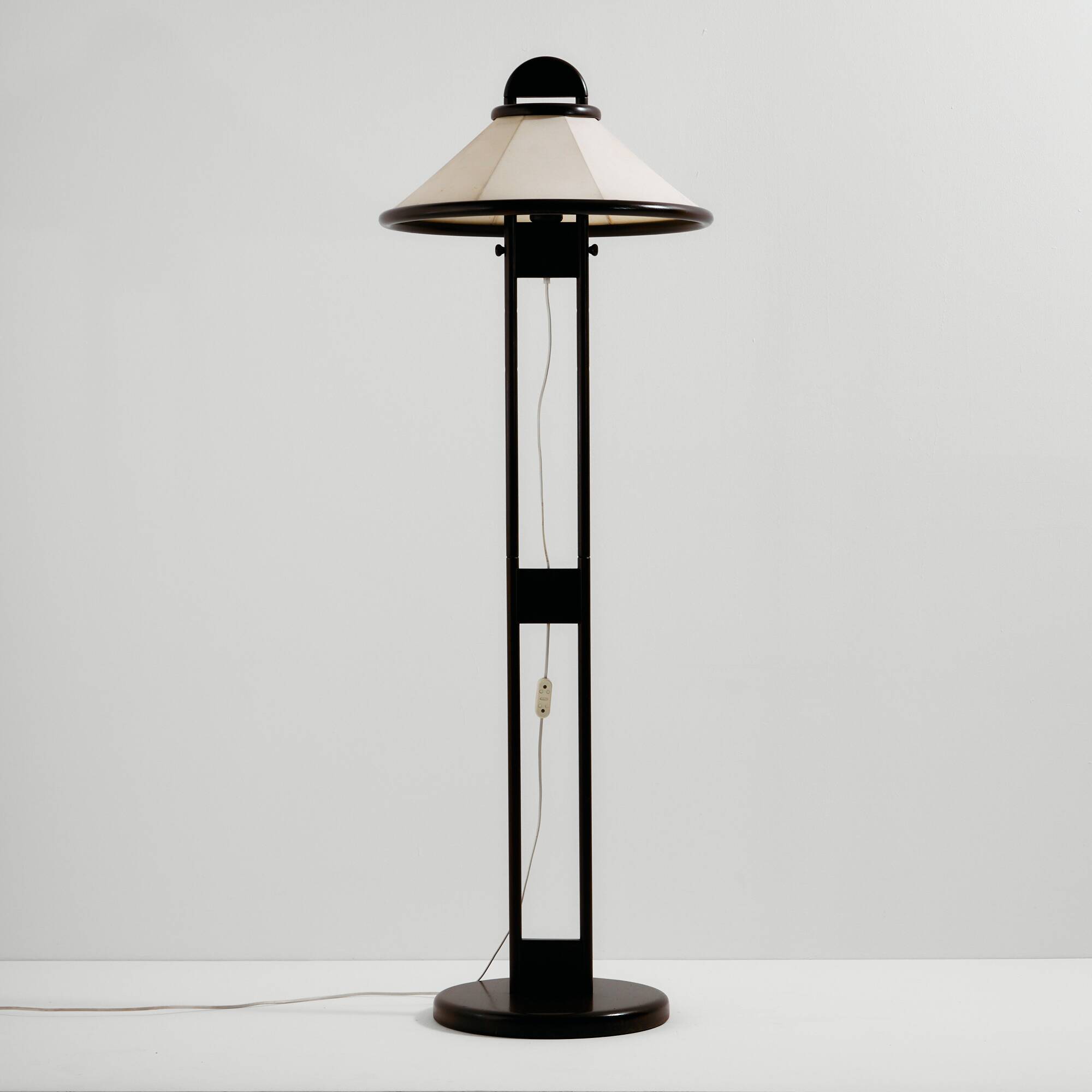 MK11052 Pine floor lamp by Lys