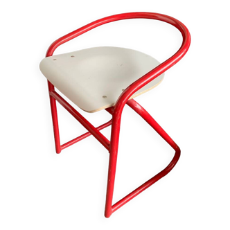 Chaise vintage rouge et blanche