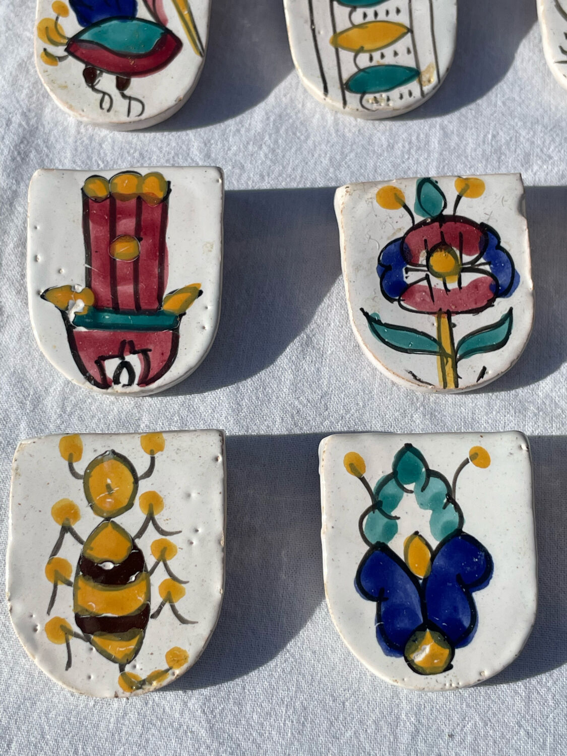 Ceramic knife holders