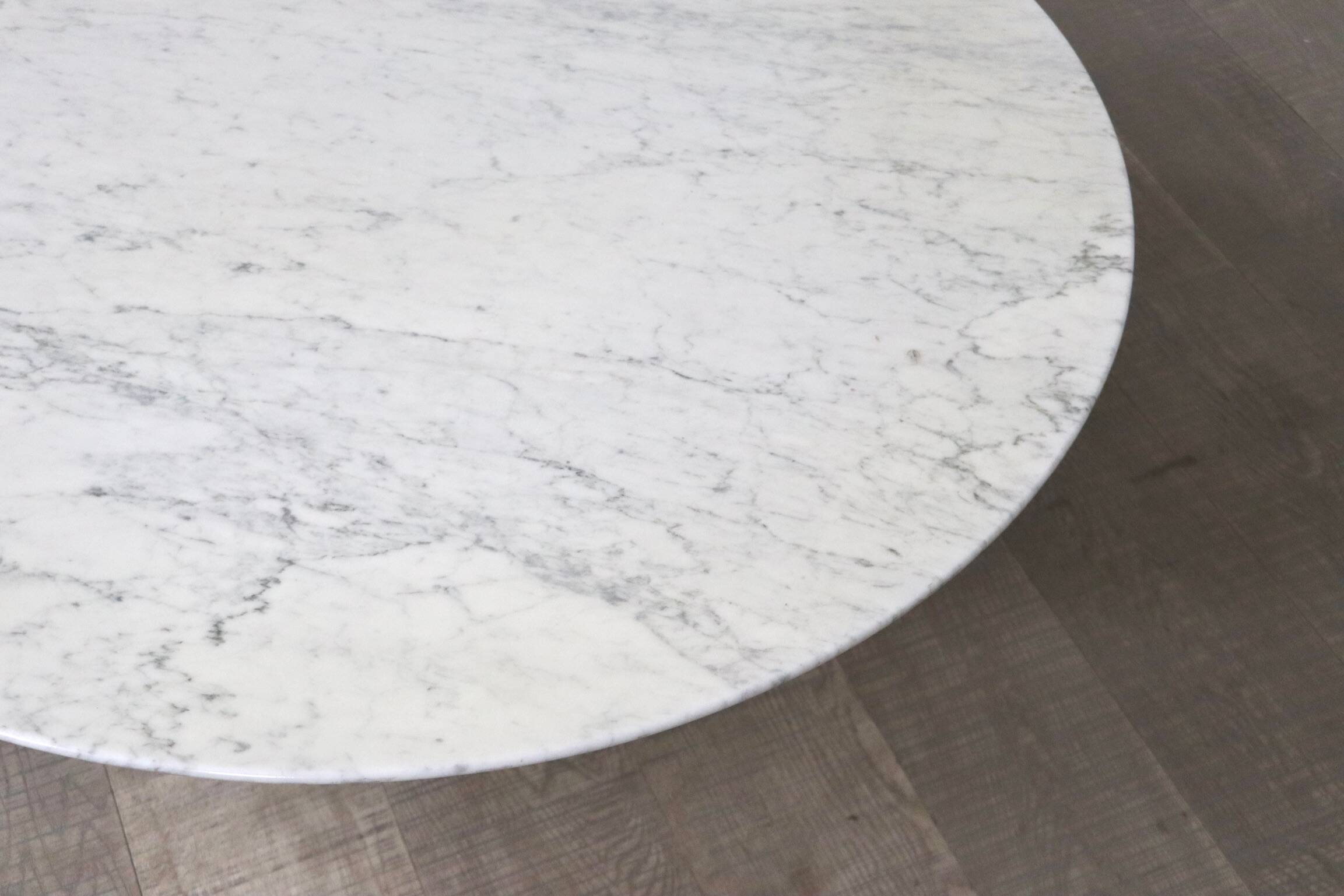 Vintage Marble Tulip Coffee Table By Eero Saarinen For Knoll, 1970s