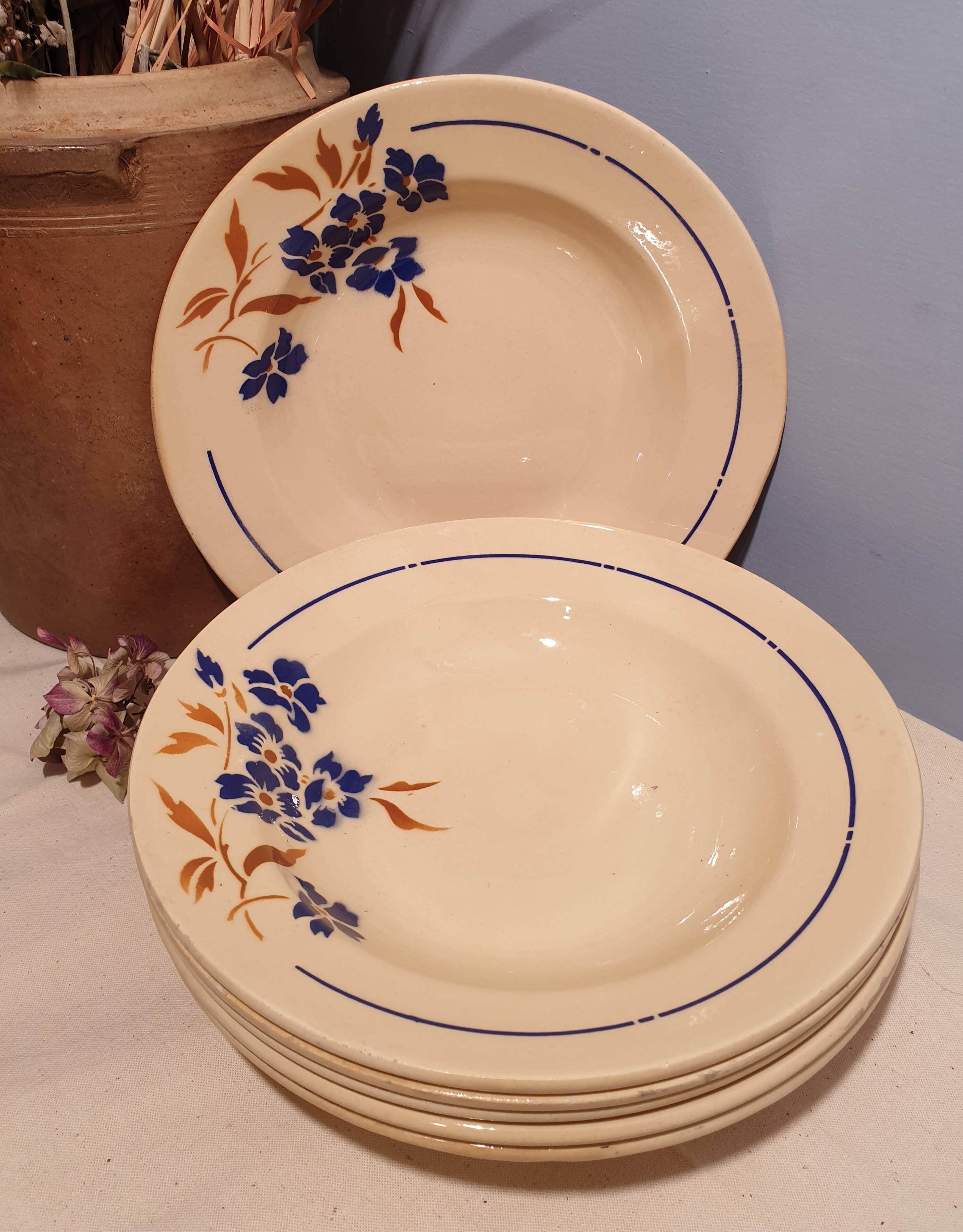 Suite de 6 assiettes creuses Badonvillers