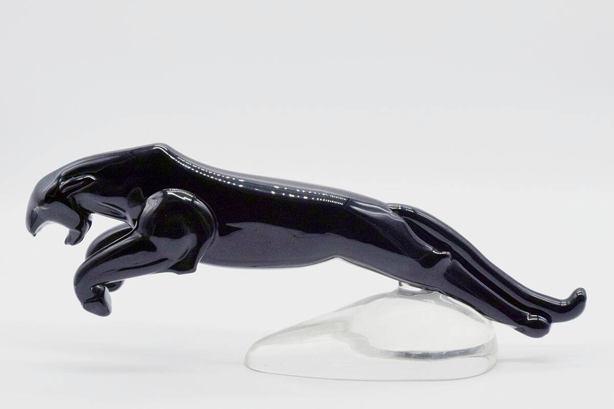 Large Deco sculpture of a panther in Murano glass, 1940s