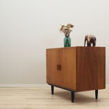 Walnut cabinet, Danish design, 1960s, designer: Børge Mogensen