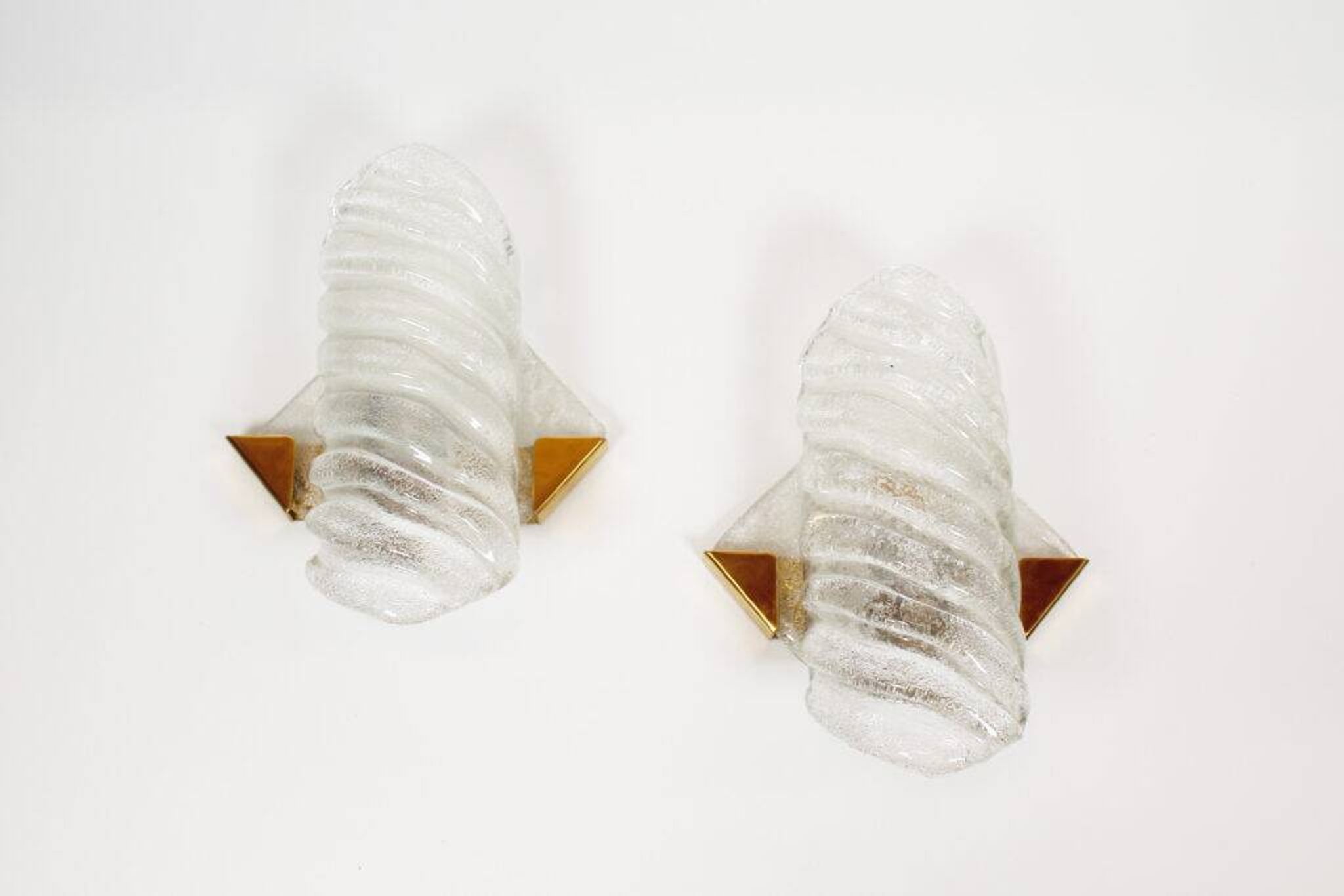 Large pair of 1970s Murano glass and brass wall sconces by Hillebrand