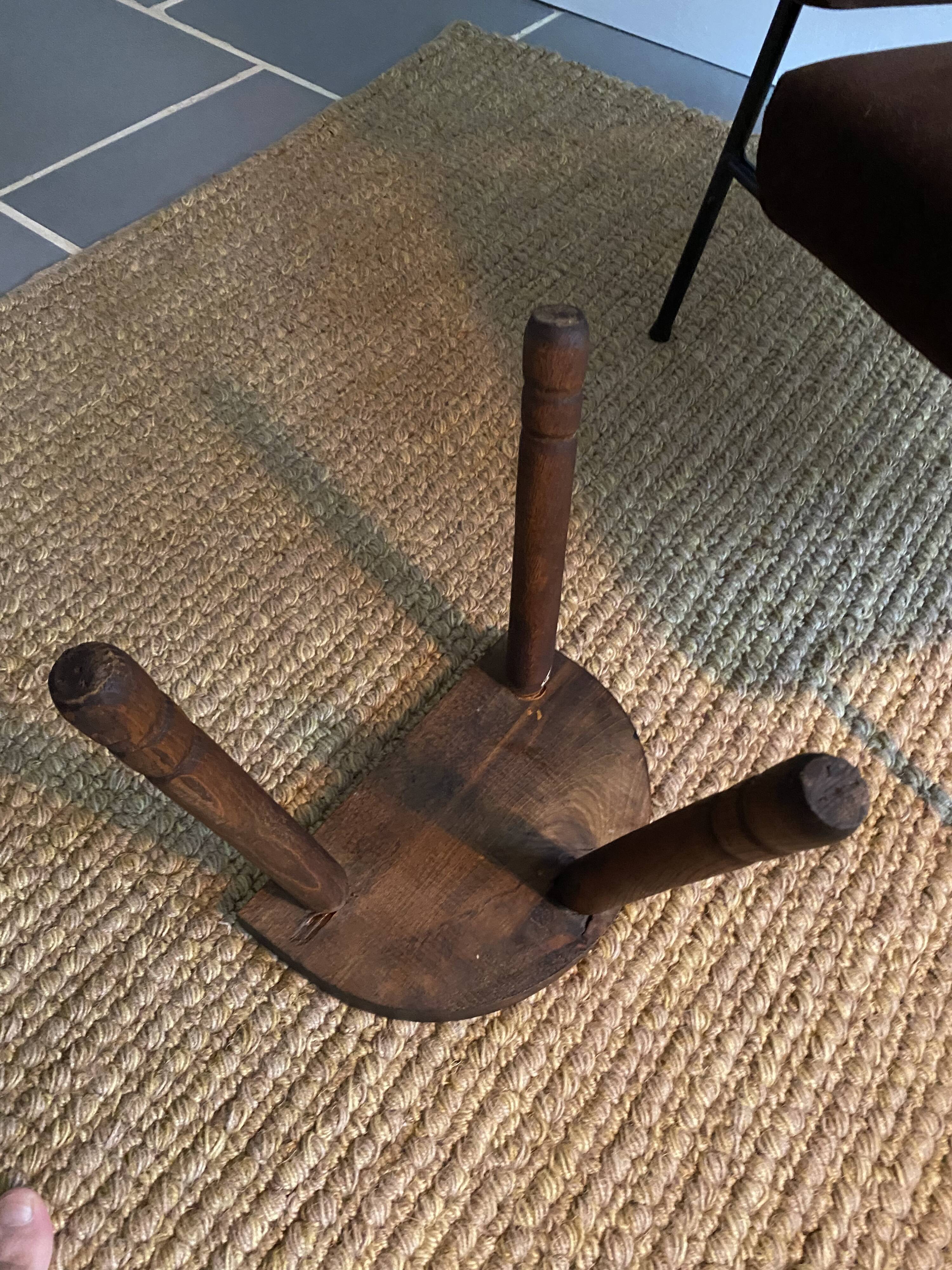 Tabouret de ferme bois tripode vintage