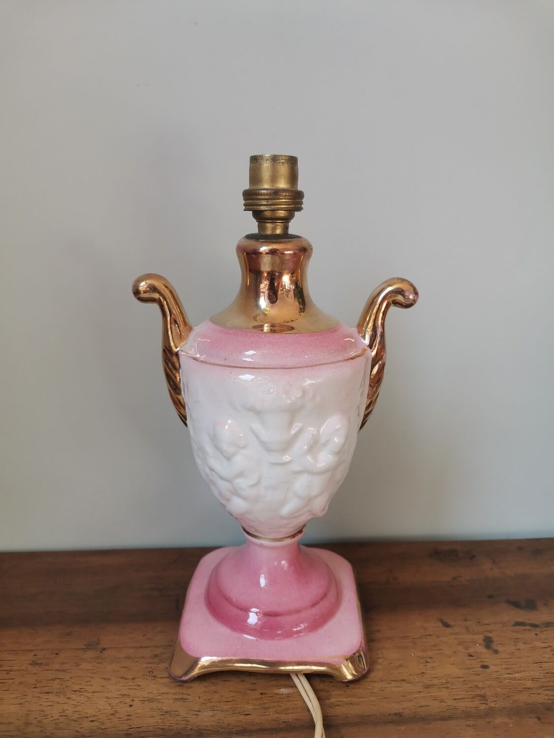 Vintage lamp foot in slip