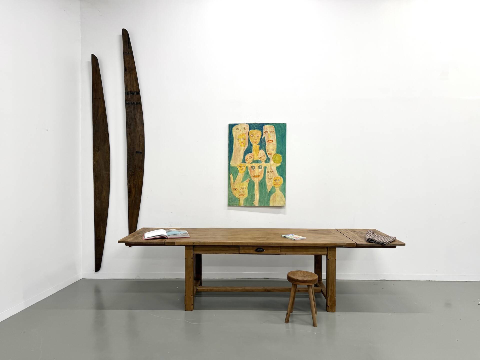 Extendable oak table, 1950s