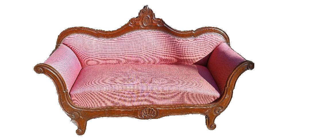 Small mid-19th century boat sofa in walnut