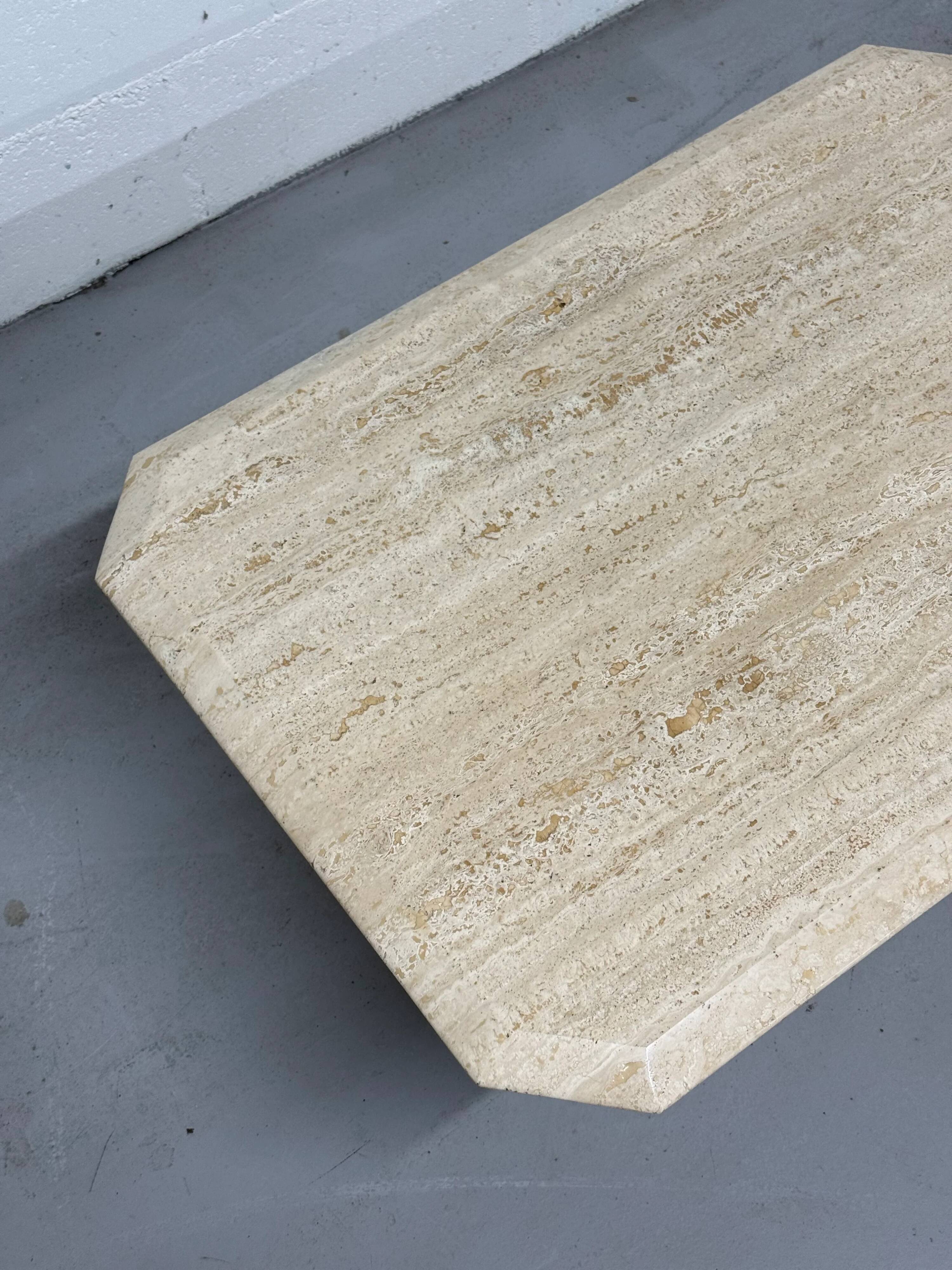 Italian coffee table in travertine from the 1970s.