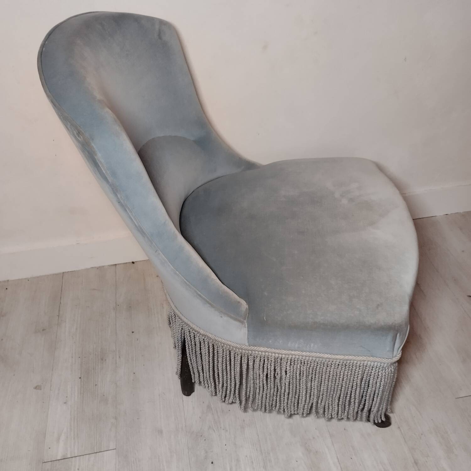 Napoleon III toad armchair. Pastel blue velvet