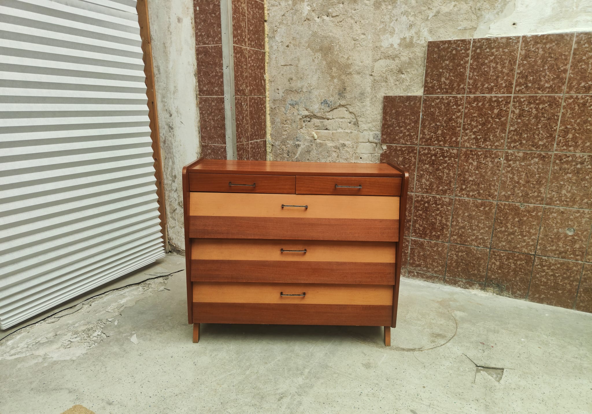 Armoire à chaussures mid century