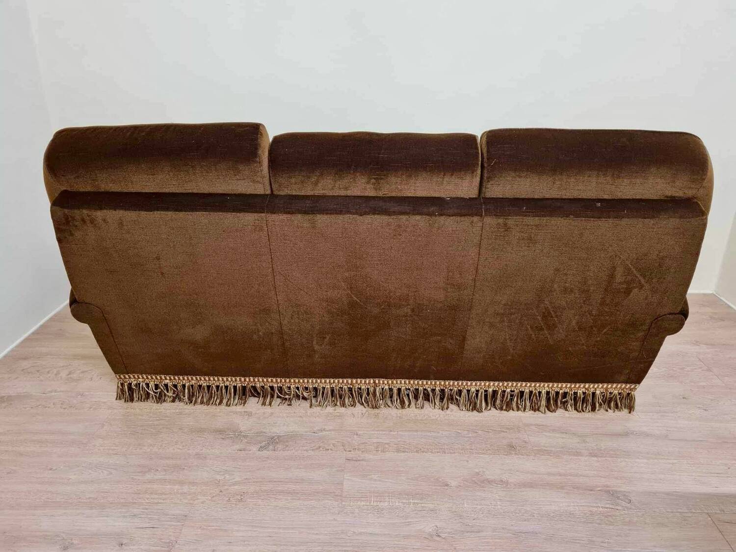 Toad bench in genoa velvet circa 1960