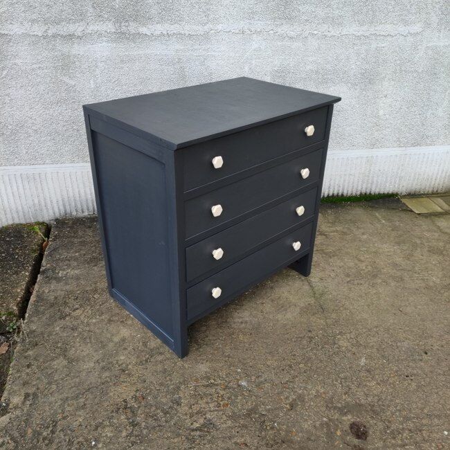 Painted old chest of drawers