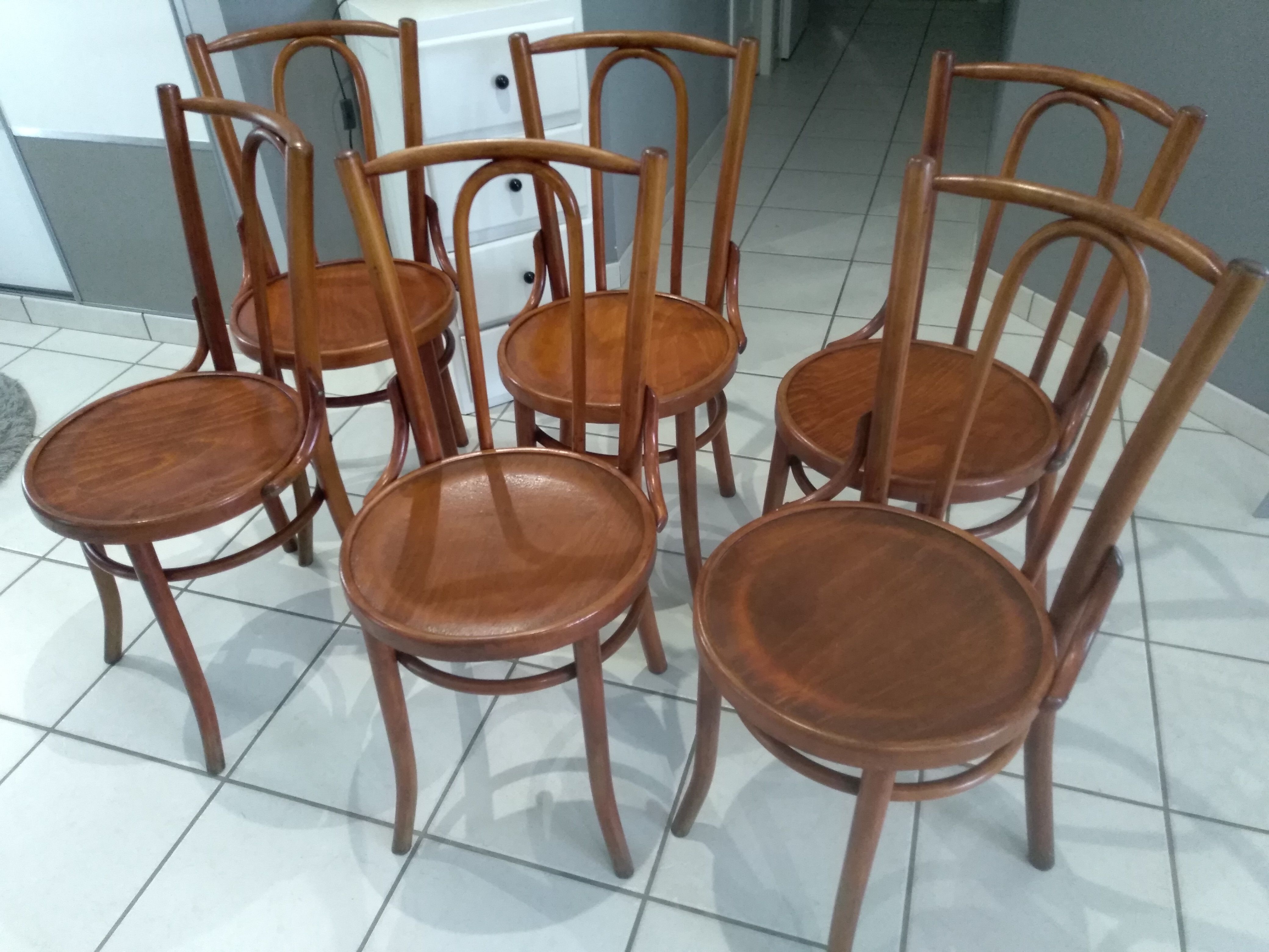 Suite de 6 chaises de bistrot vintage années 1960