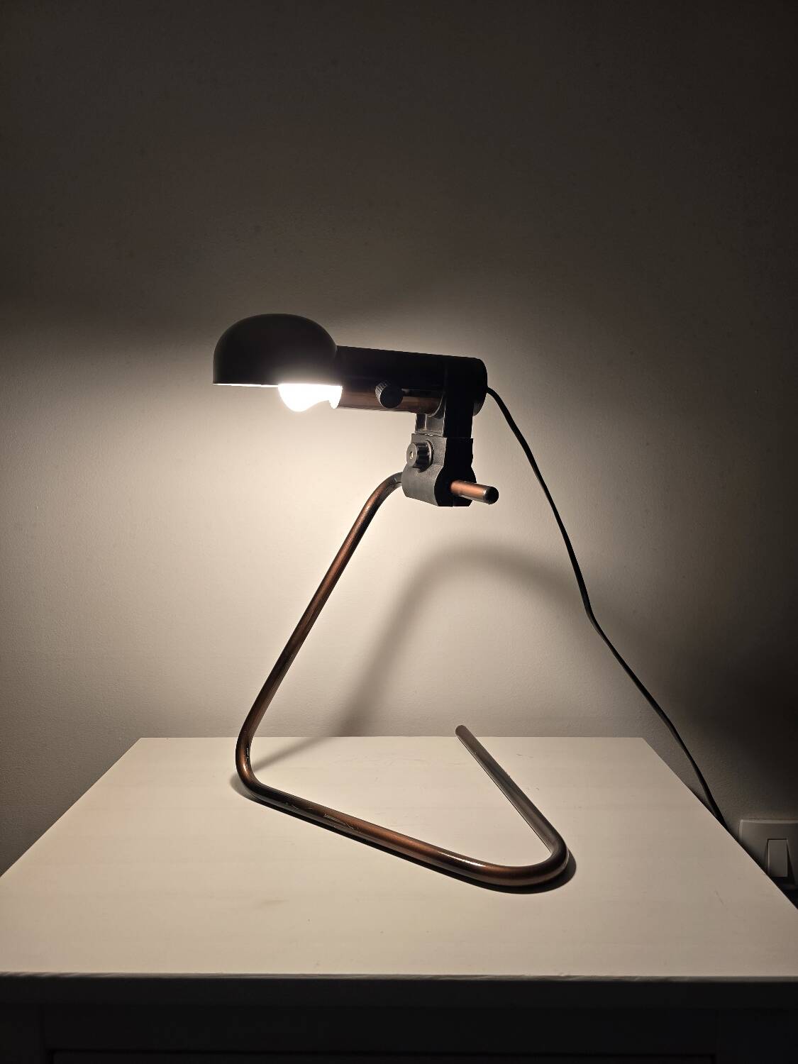Lampe de table ajustable en bronze des années 80
