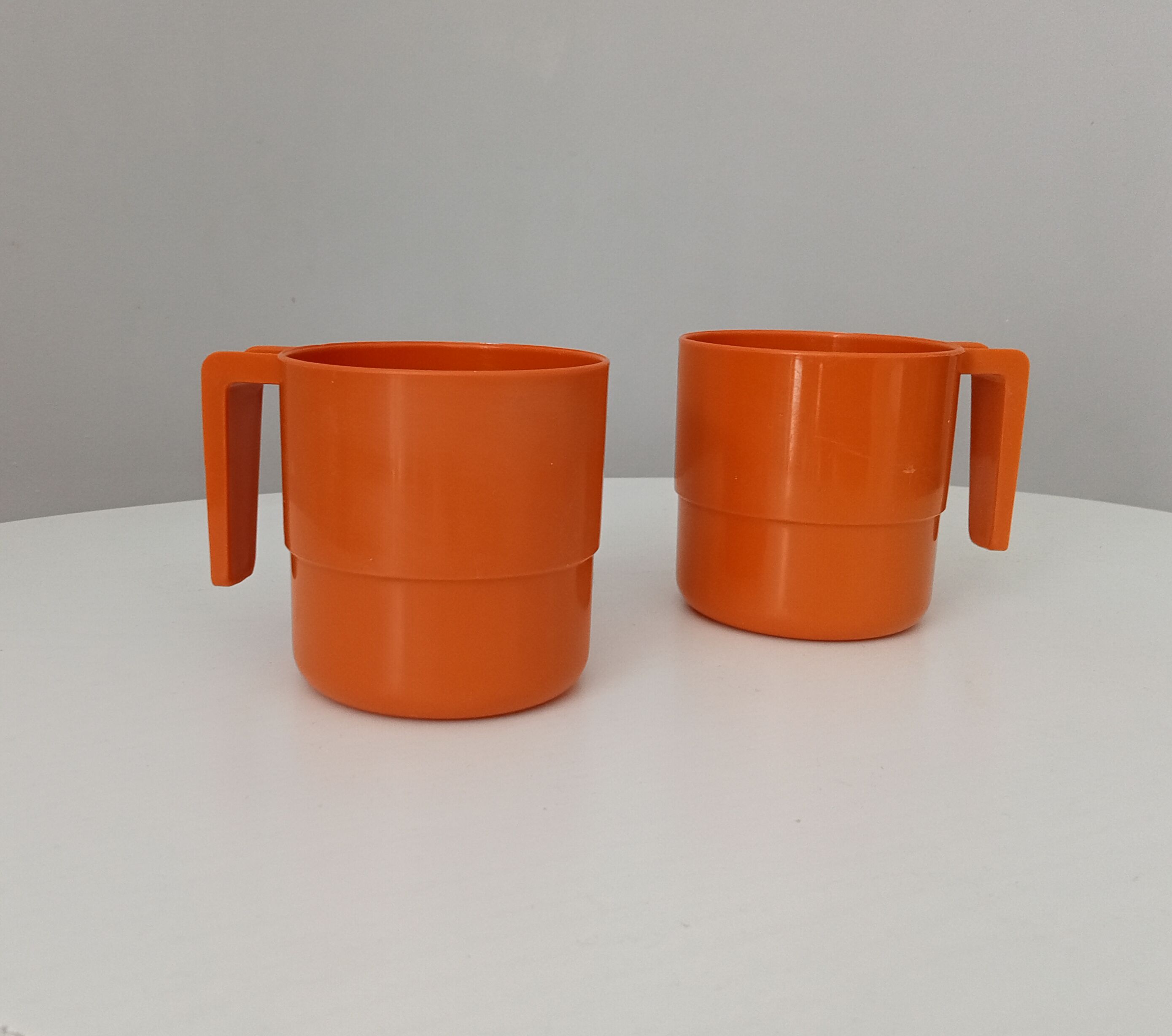 Pair of vintage cups 70s