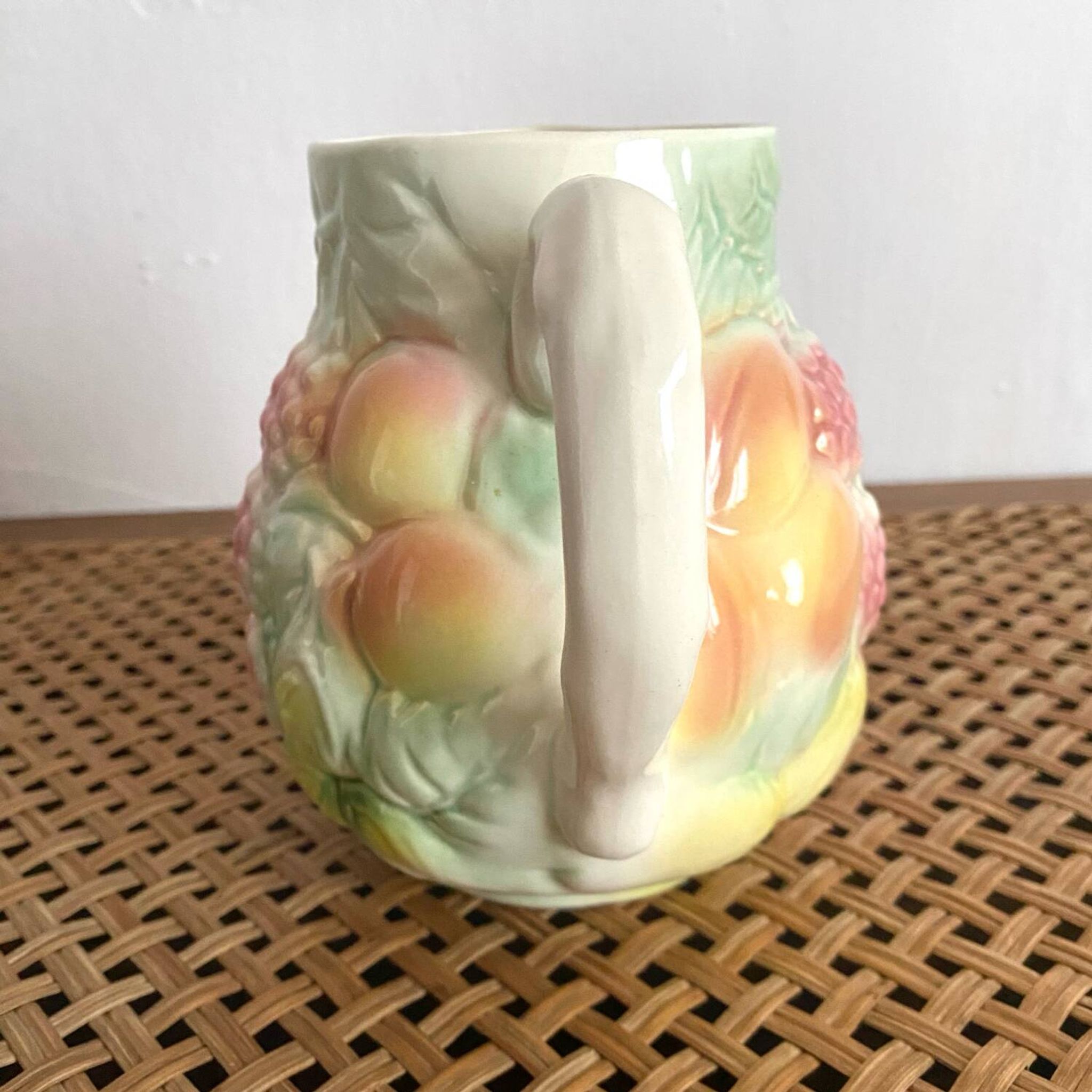 Fruit slip pitcher Salins France
