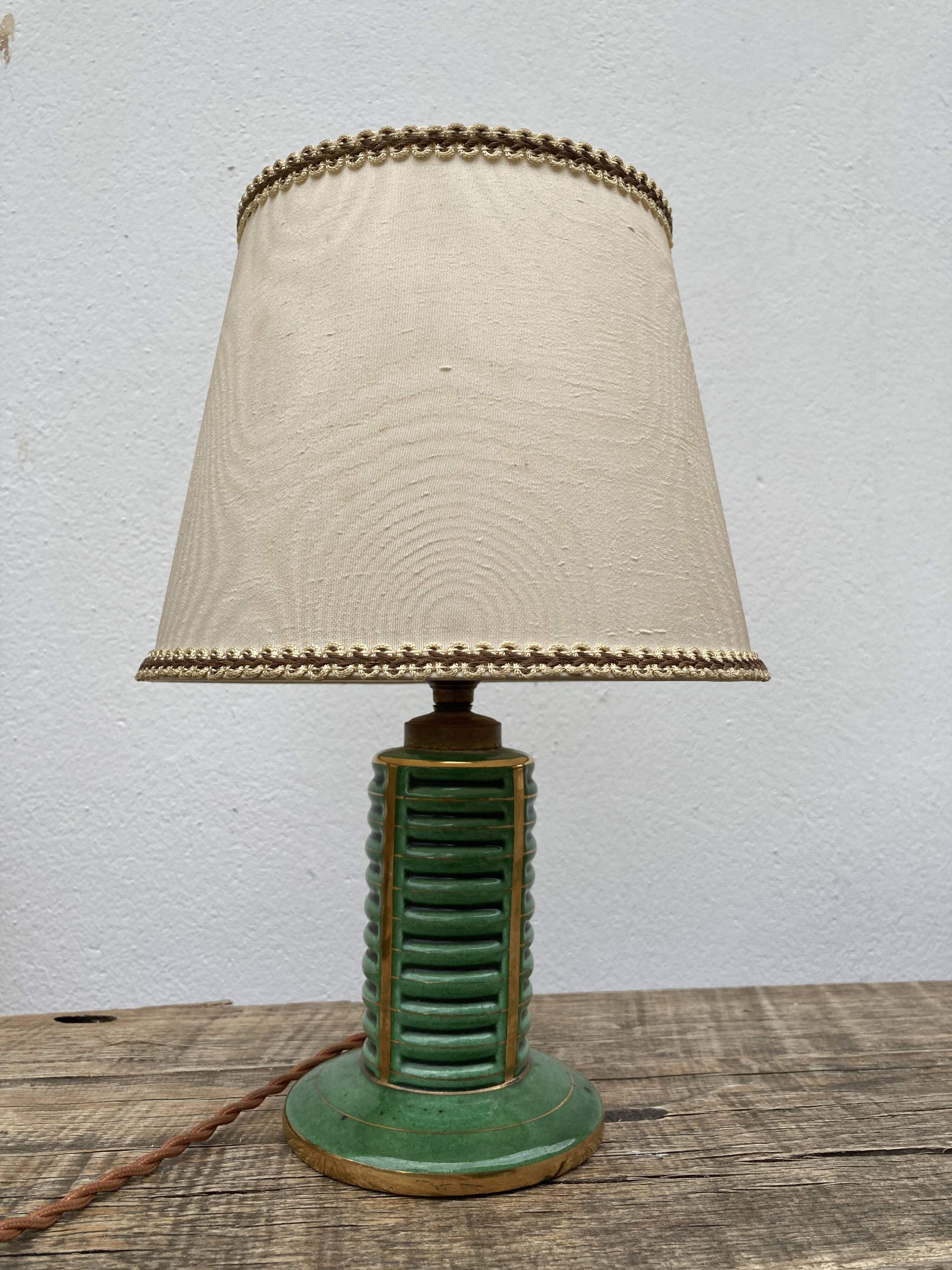 Art Deco table lamp in green ceramic and gold leaf from the 50s