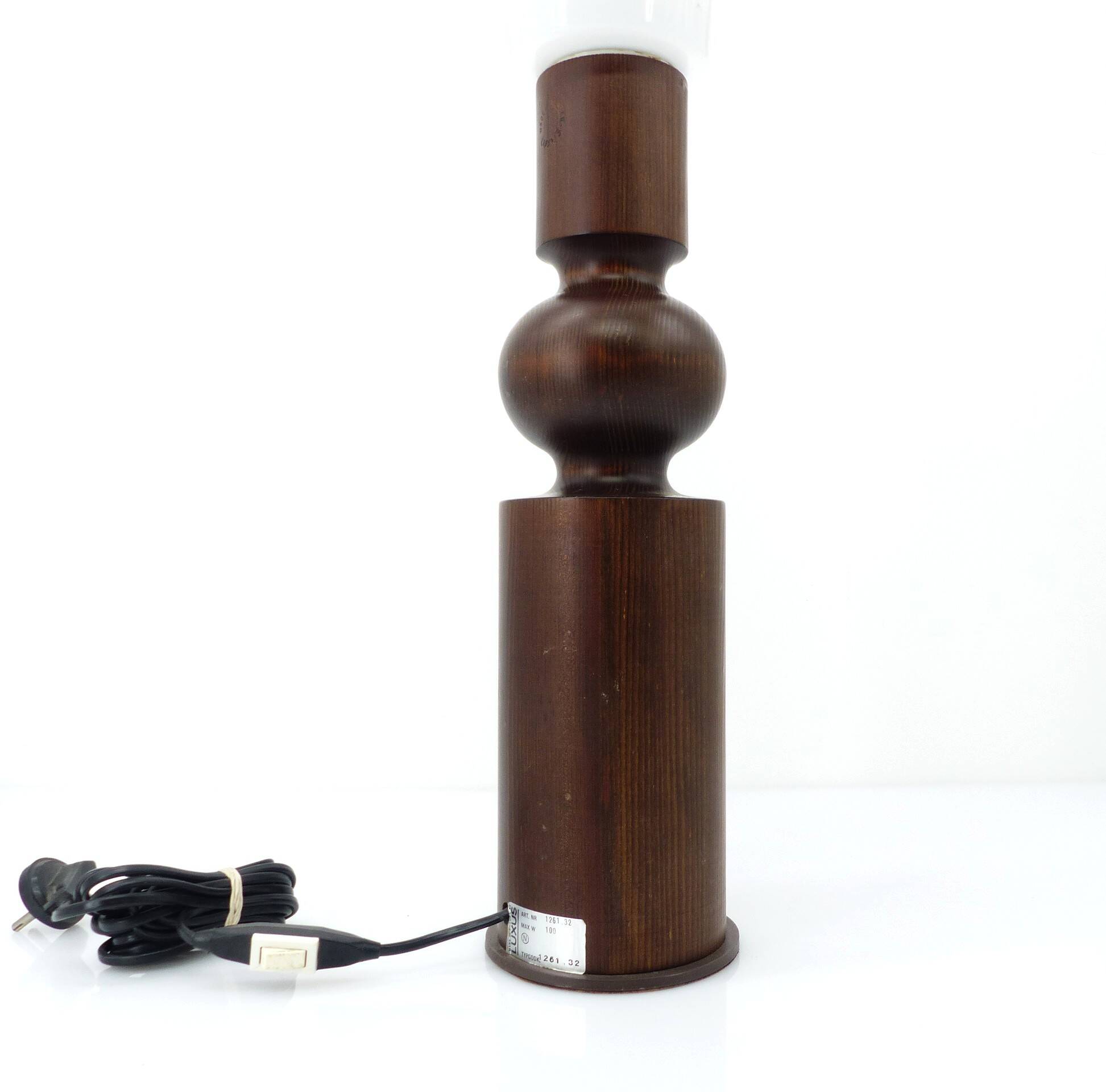 Pair of Scandinavian pine table lamps by Uno Kristiansson for Luxus