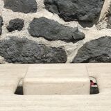 Table basse en travertin sculpturale