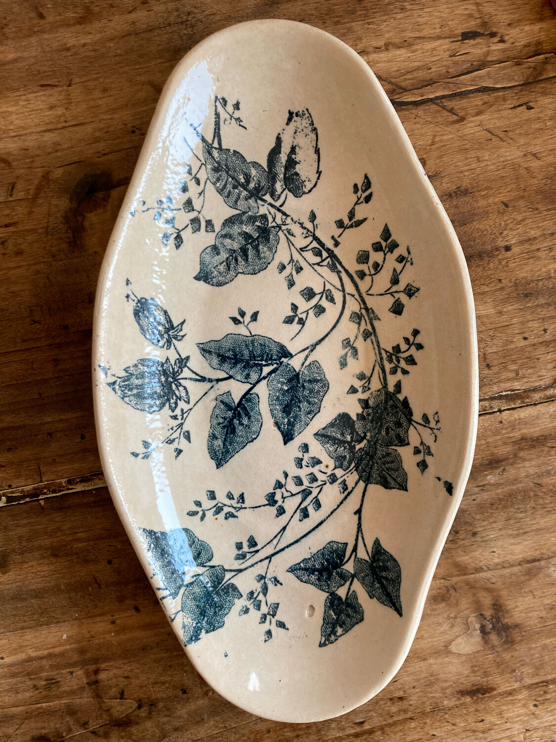 Empty pocket Boutras iron earth