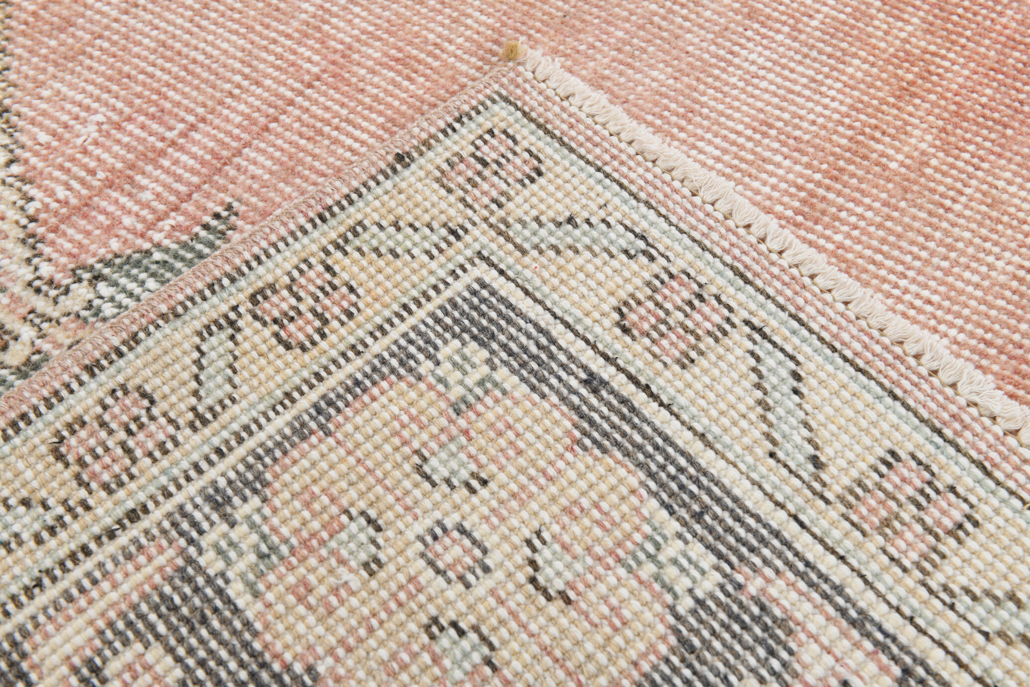 Faded red classic carpet 302x183