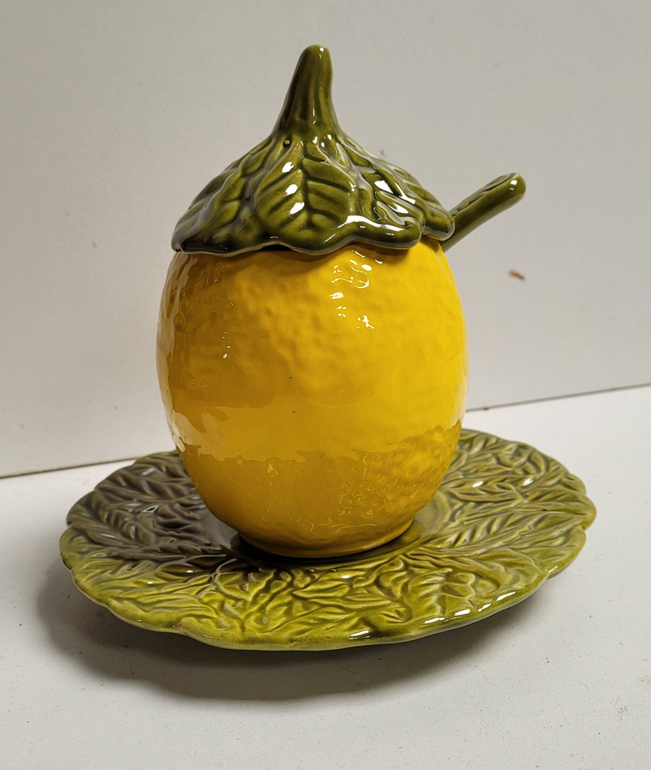 Sugar bowl lemon slip