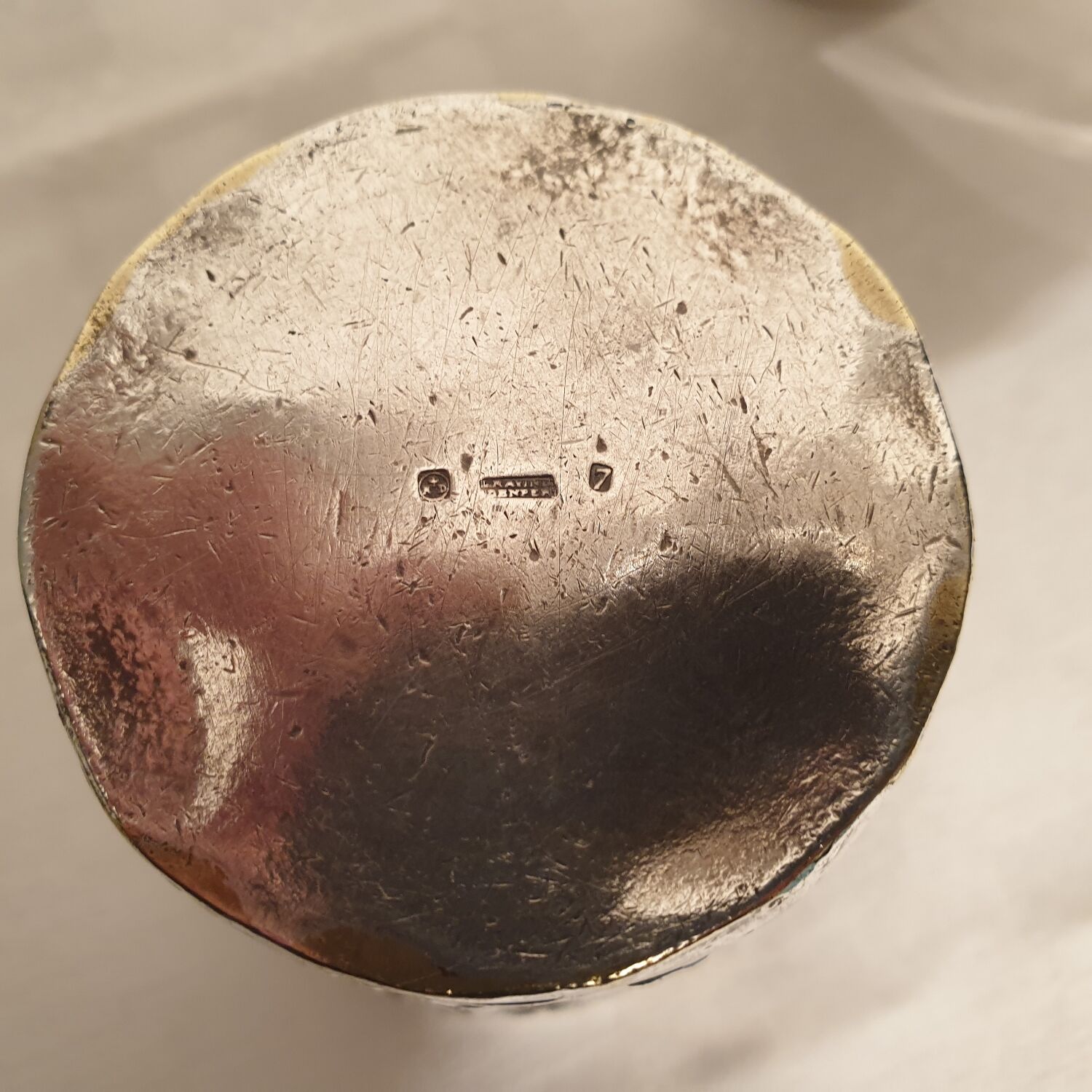 3 timpani cups in silver metal