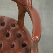 Chaise de bureau Chesterfield rotative en cuir de vache marron