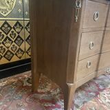 Restored Oak effect Transition style chest of drawers