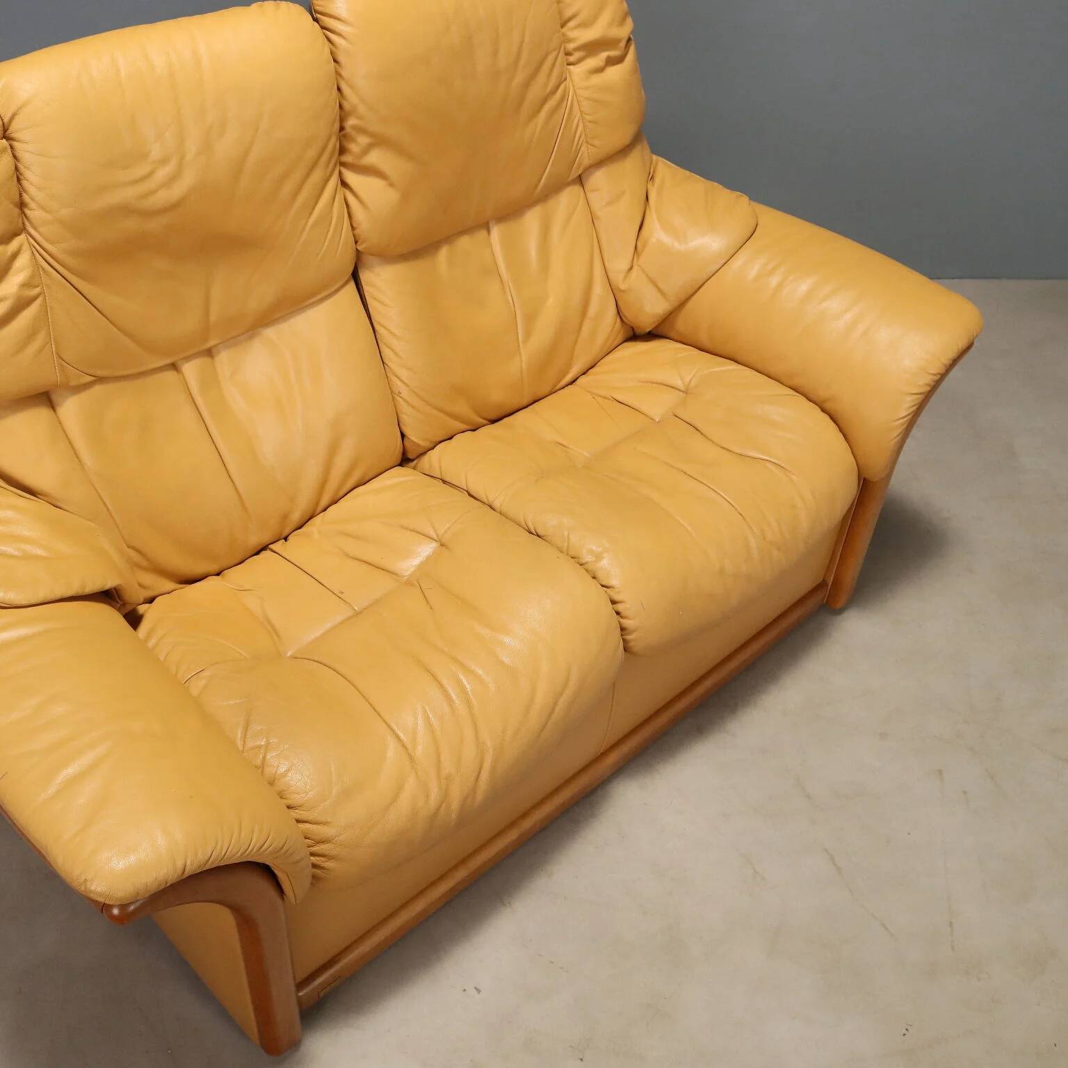 Two-seater sofa Ekornes